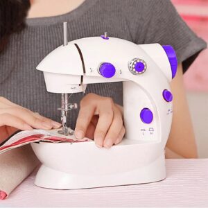 Maquina de coser con mesita